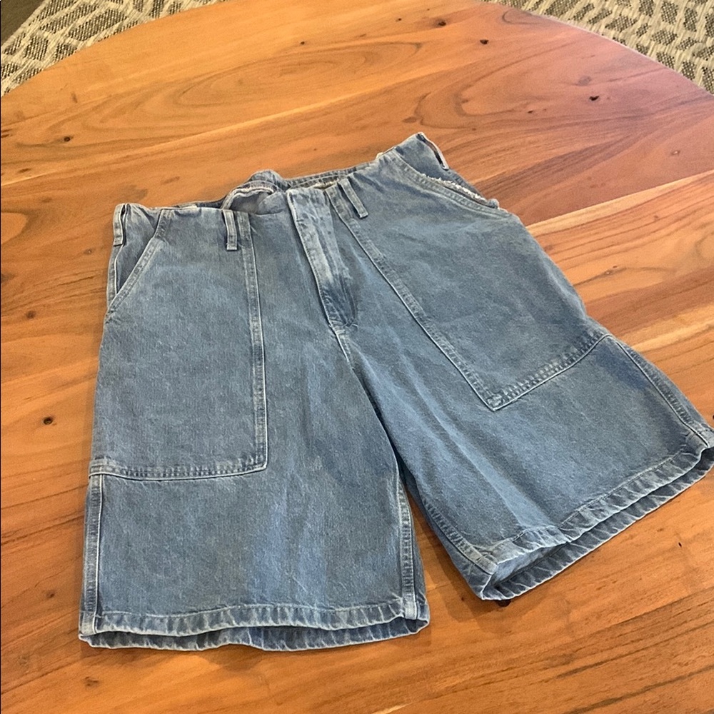 ⬆️ Men’s Zara Denim Shorts size 32